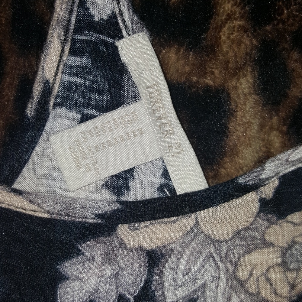 Forever 21 Top - Picture 4 of 5